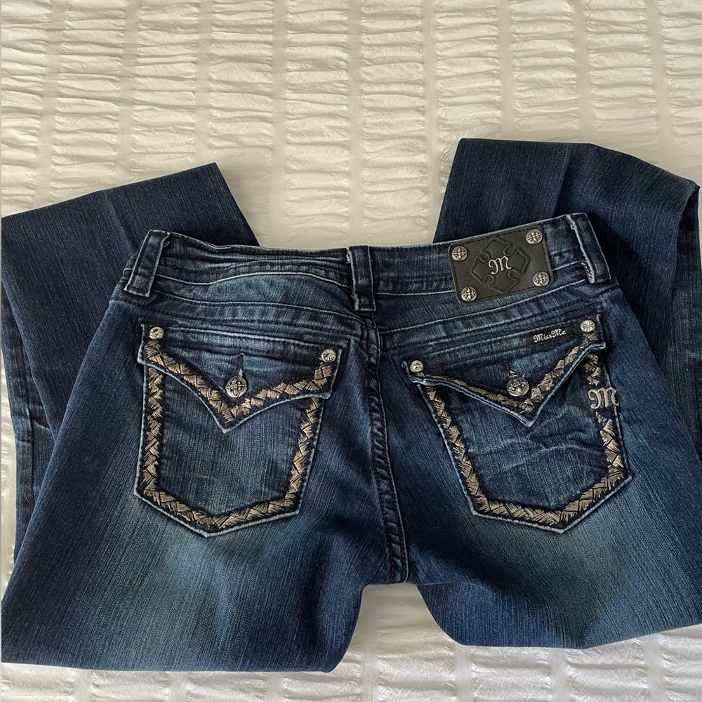 MISS ME Dark denim. Boot cut mid rise jeans. Size 31